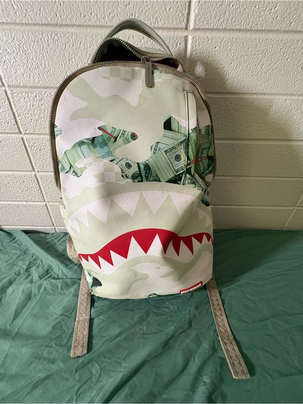 Spray-ground ‘Ferociou$’ Backpack (DLXV)✅
